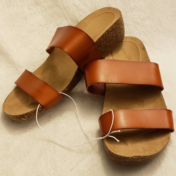 Universal Thread Shoes - Universal Thread | Kerryl Wedge Sandals | NEW